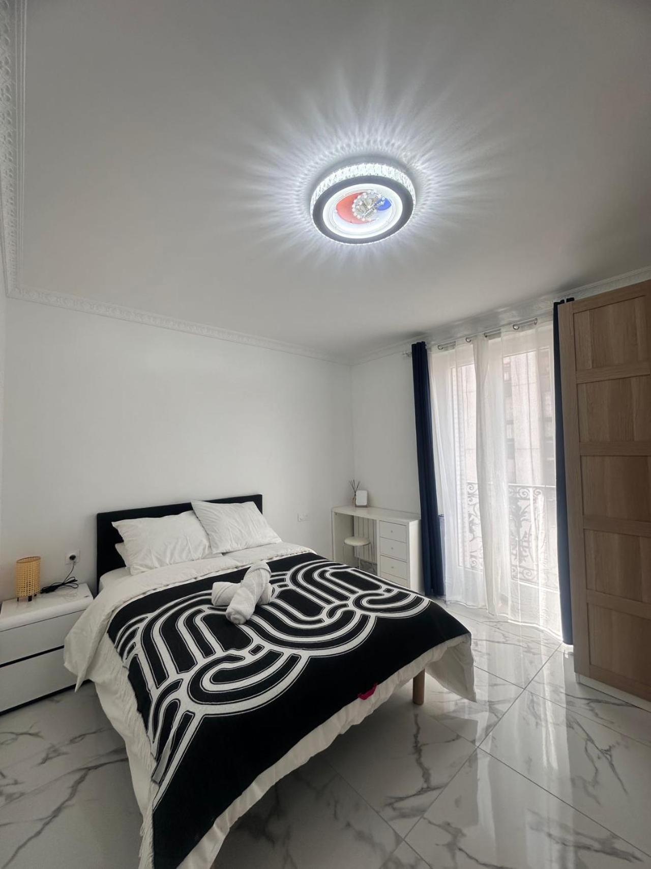 Superbe Appartement Renove Au Coeur De La Capitale Paris Eksteriør billede